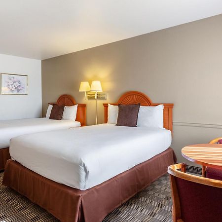 Americas Best Value Inn Бернс Экстерьер фото