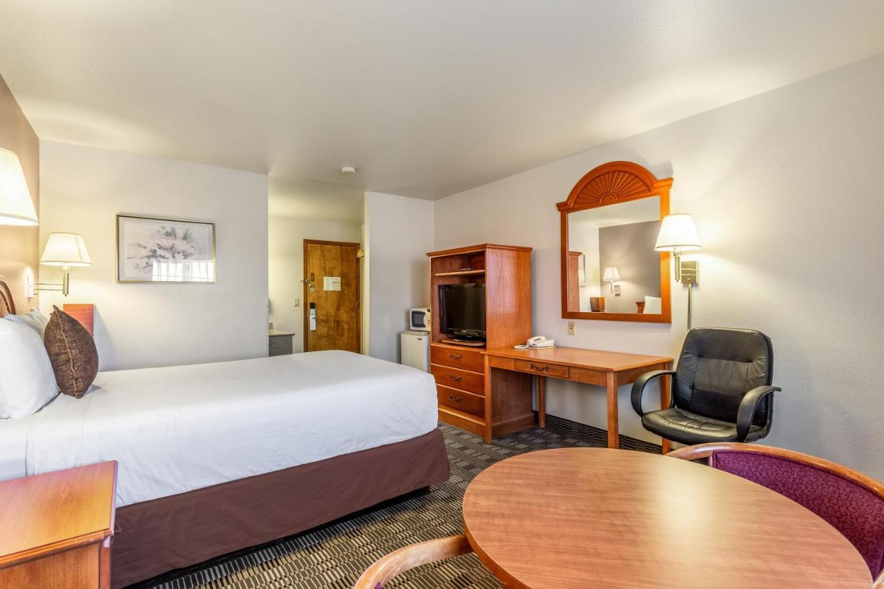 Americas Best Value Inn Бернс Экстерьер фото