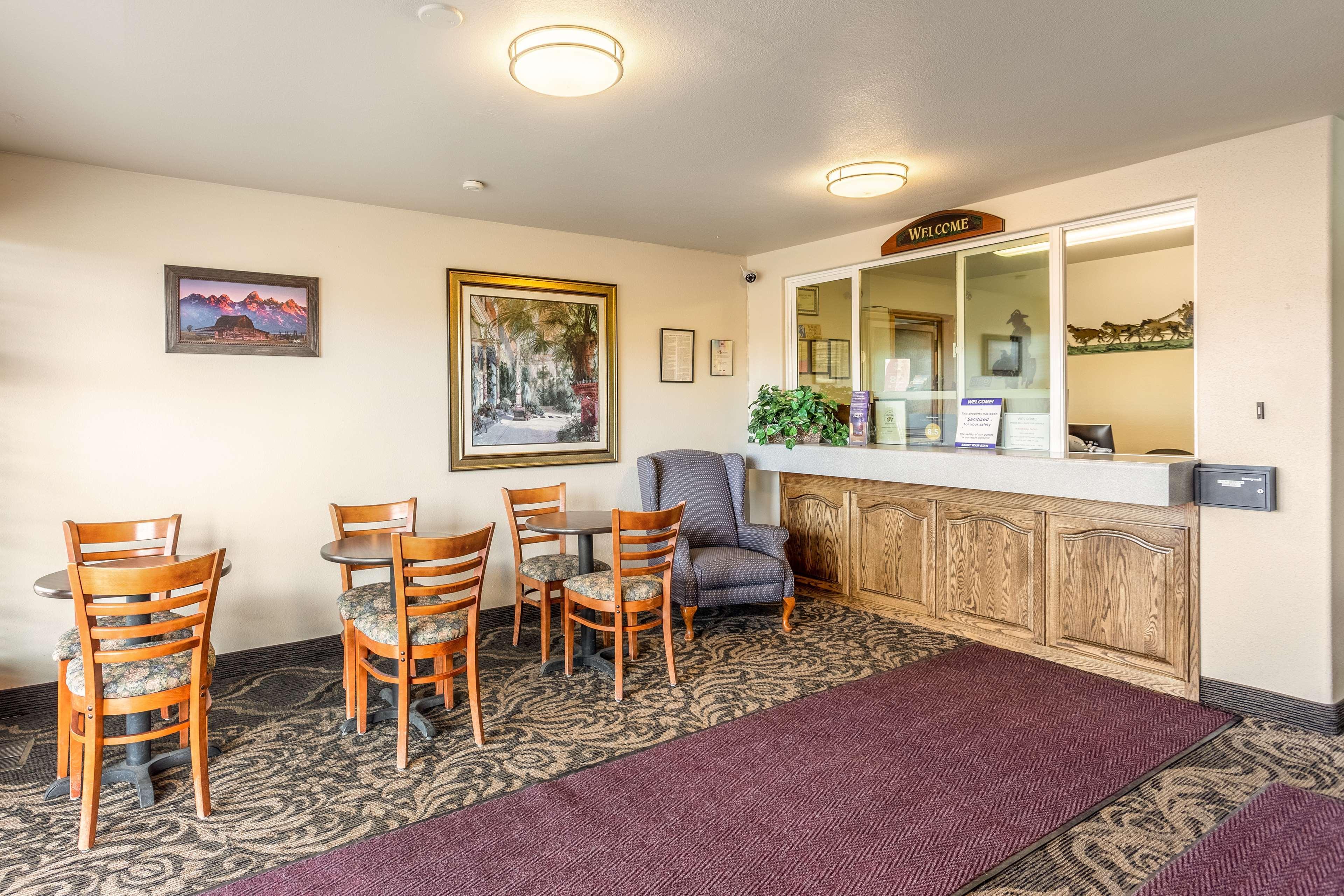 Americas Best Value Inn Бернс Экстерьер фото