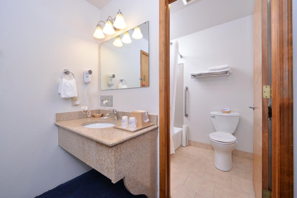 Americas Best Value Inn Бернс Экстерьер фото