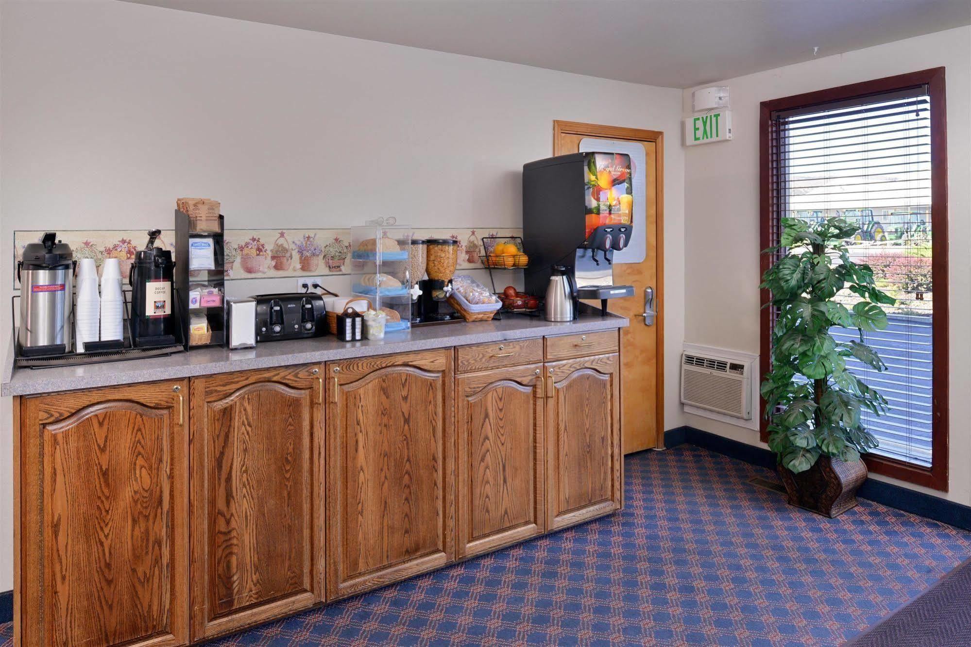 Americas Best Value Inn Бернс Экстерьер фото